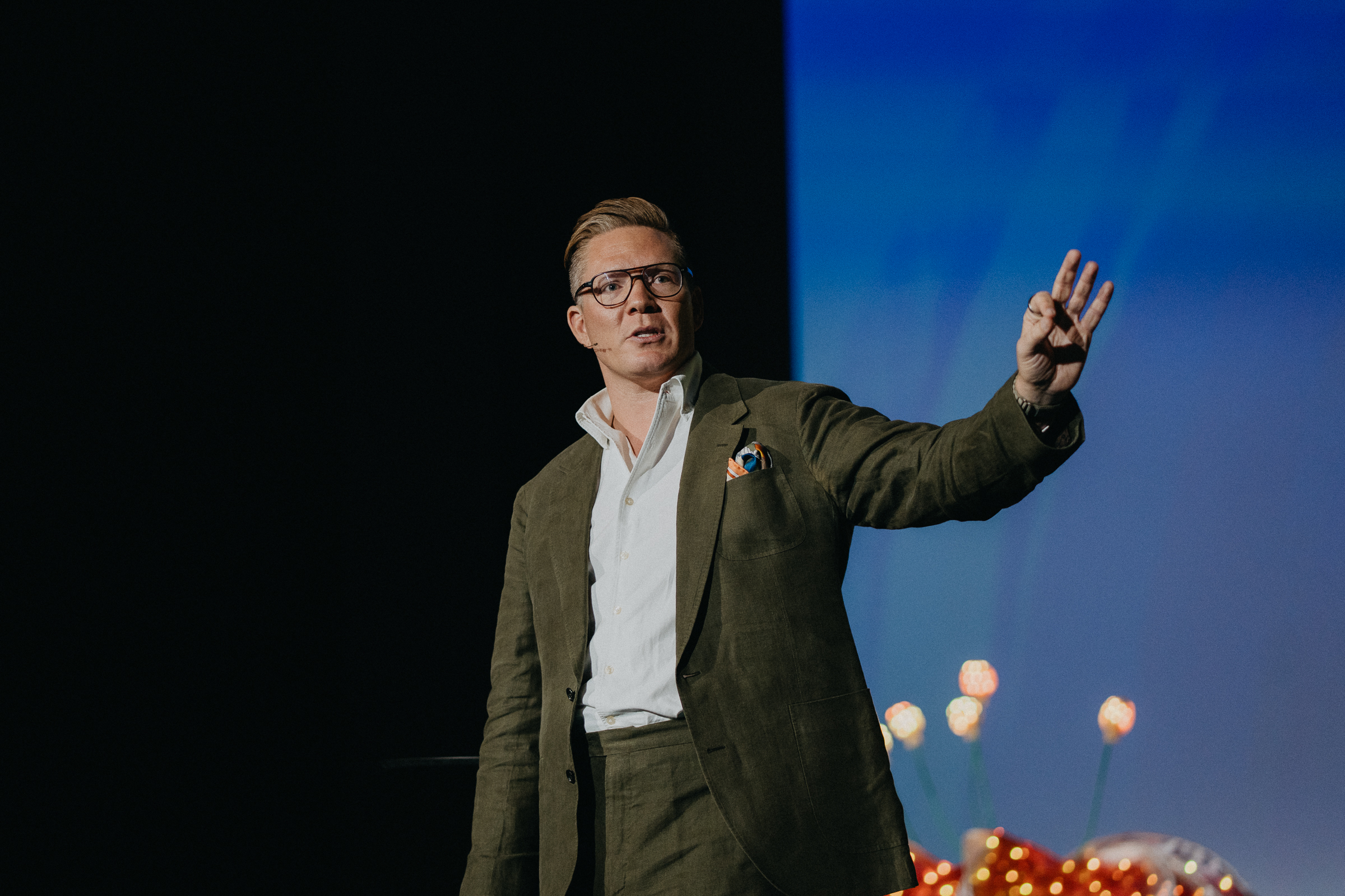 John Rausher Australian Futurist & AI Keynote Speaker: Why AI Will Replace Average